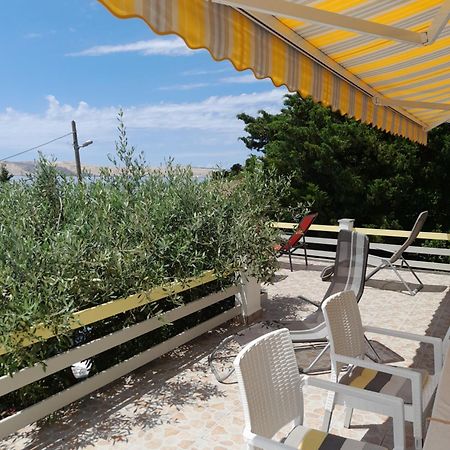 Apartment Milka By The Sea カルロバッグ エクステリア 写真